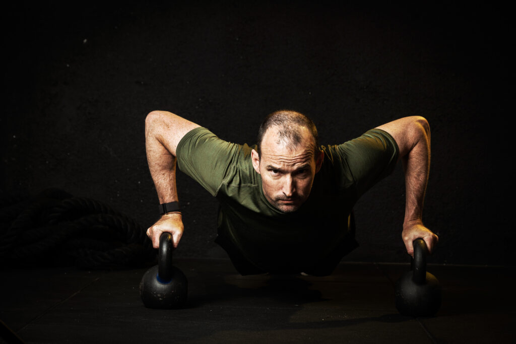 Die Rolle von Kohlenhydraten in Leistung und Erholung​. Ronnie Schildknecht, 11-facher Ironman-Sieger und Ambassador bei NoDoubt Nutrition AG)